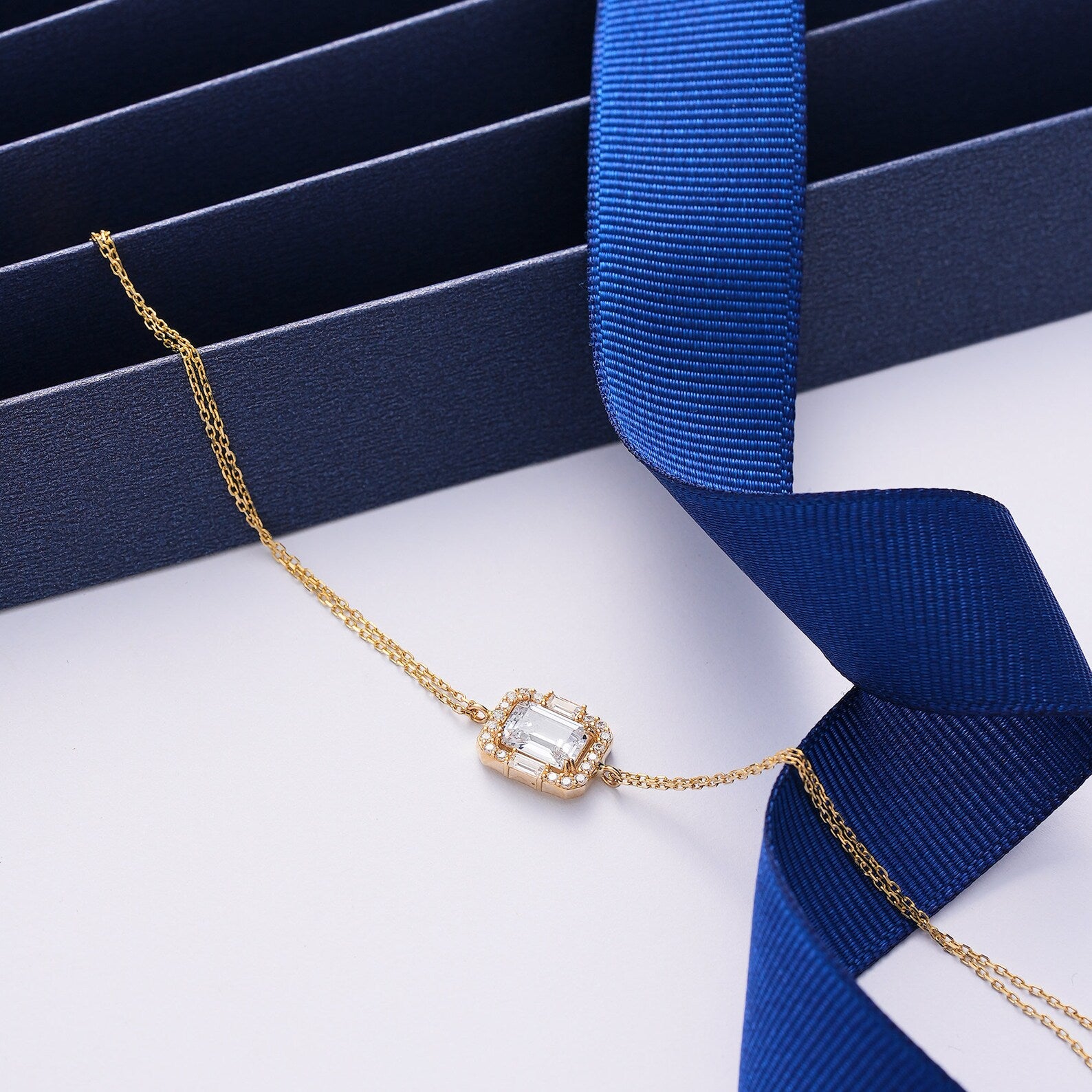 Glam Queen Zircon Bracelet - ARTSY SILVER