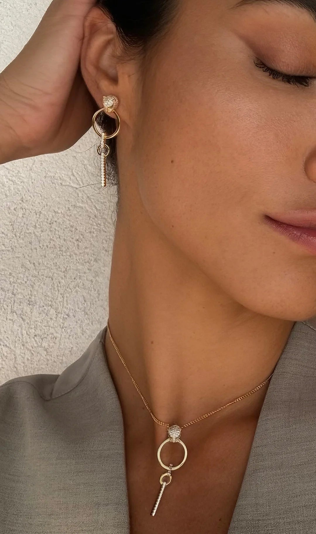 Wild Spark Earrings & Necklace Set - ARTSY SILVER