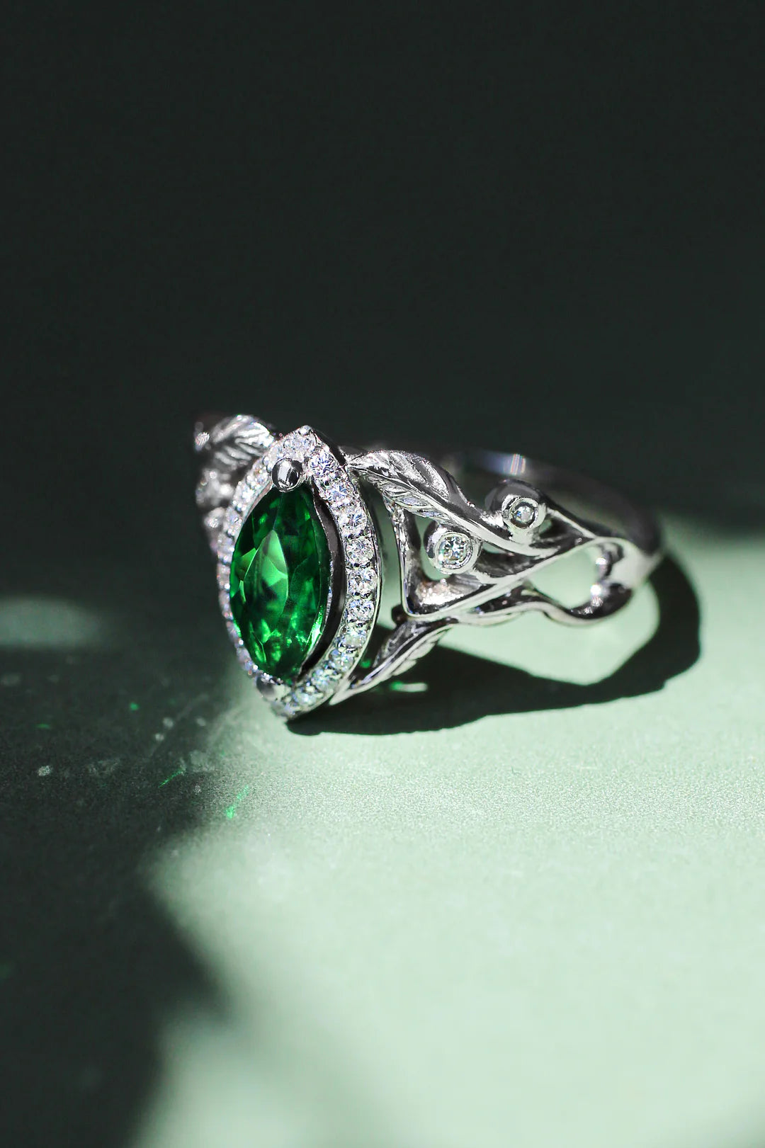 Halo Unique Emerald 2 Set Silver Ring