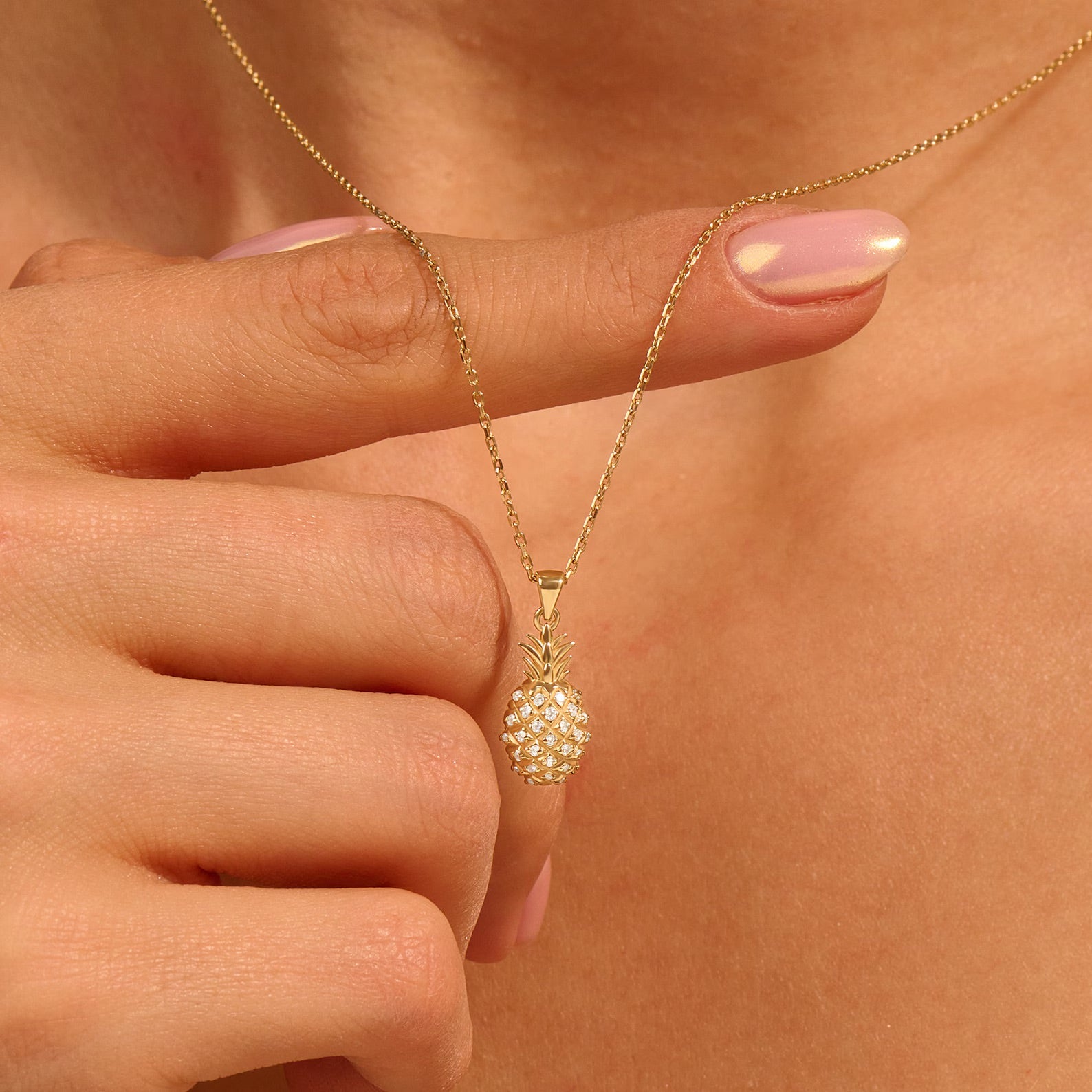 Hawaii Sweetheart Pineapple Necklace