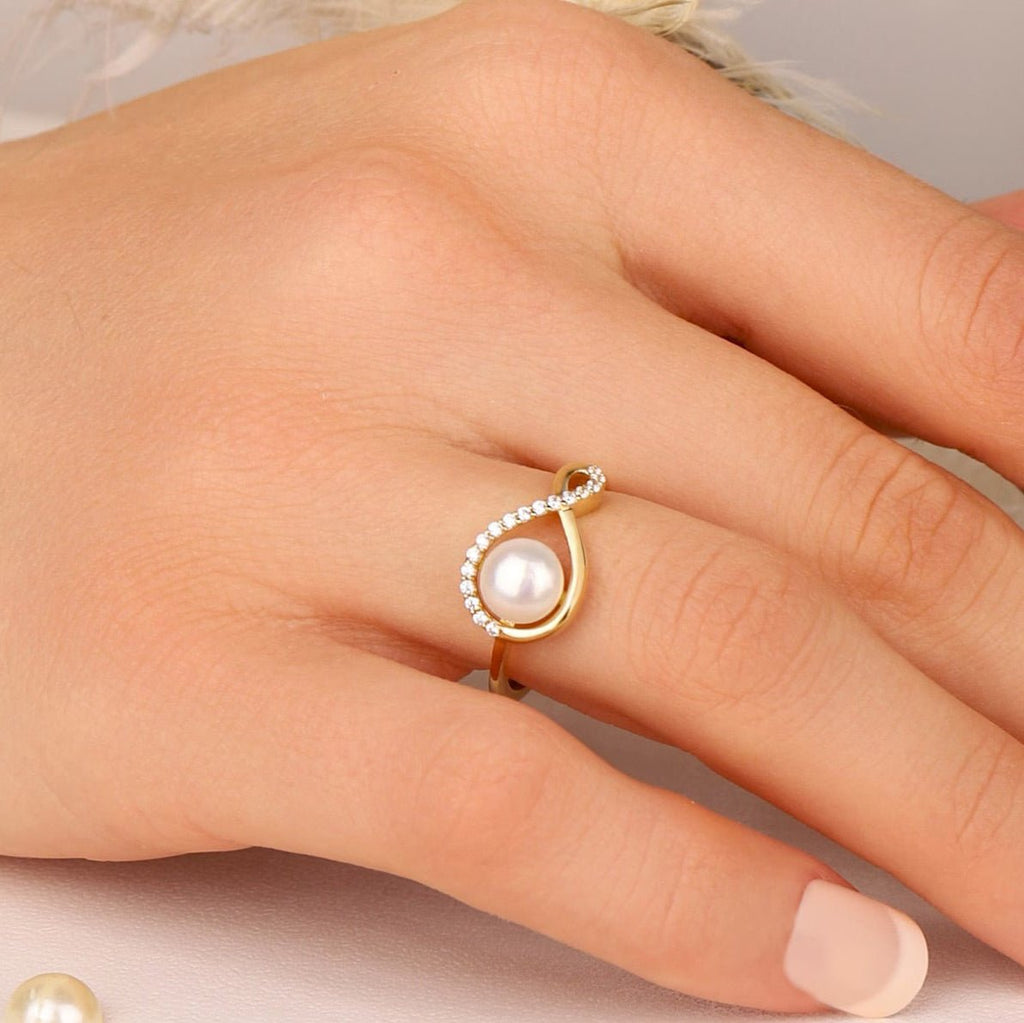 Infinity Pearl Ring