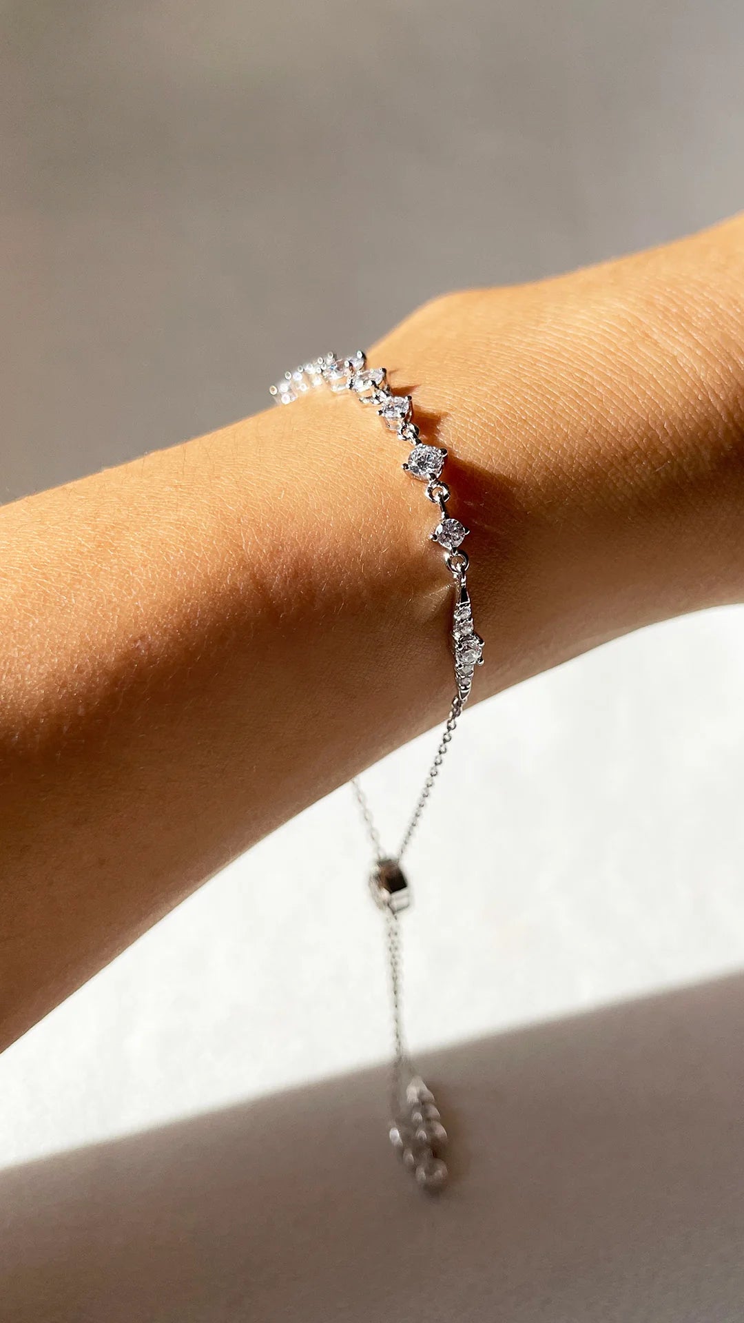 Twinkled Zircon Adjustable Bracelet