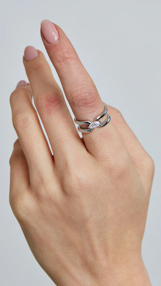 <tc>خاتم Your Timeless Zircon Gem الفضي</tc>