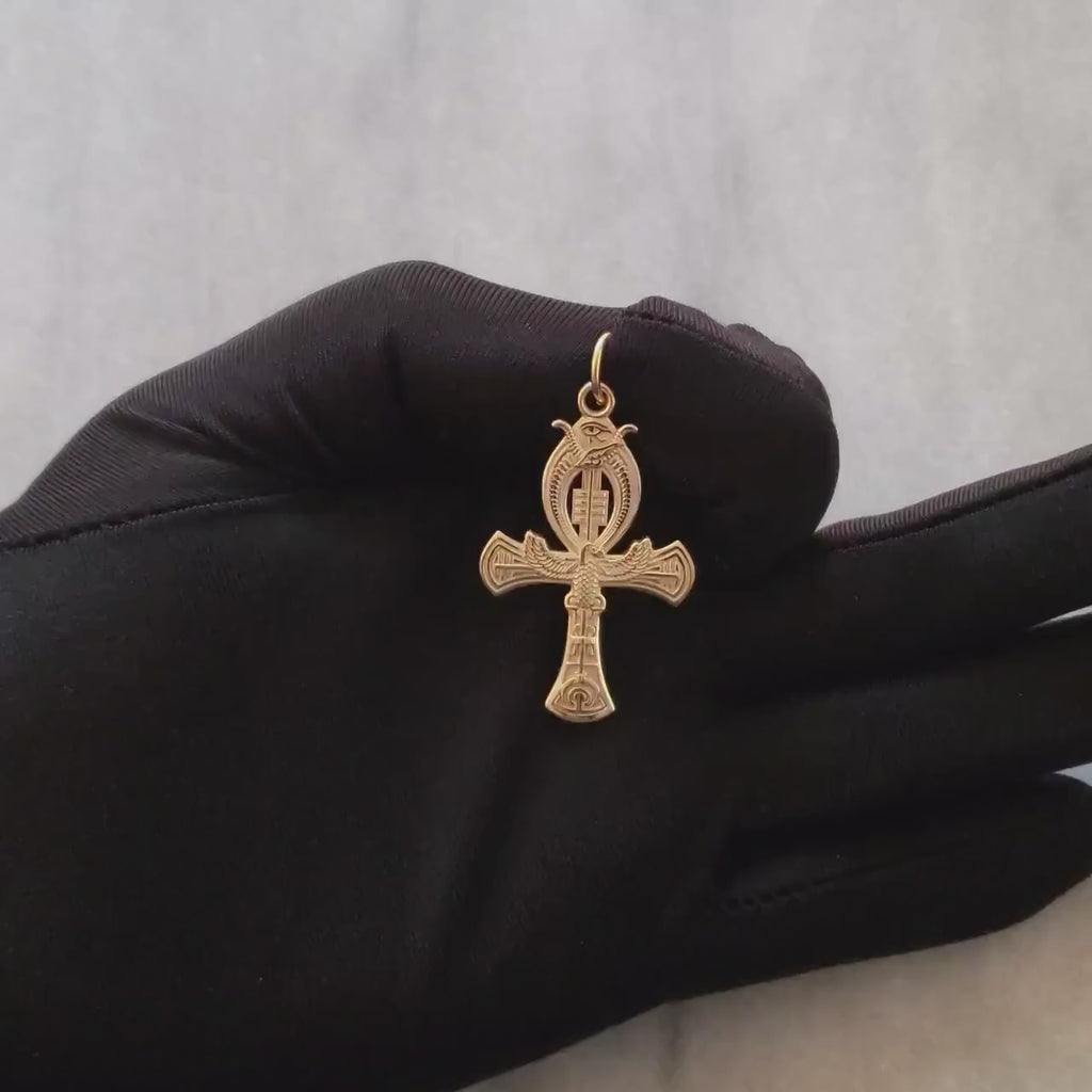 Pharaonic-Ankh-Pendant
