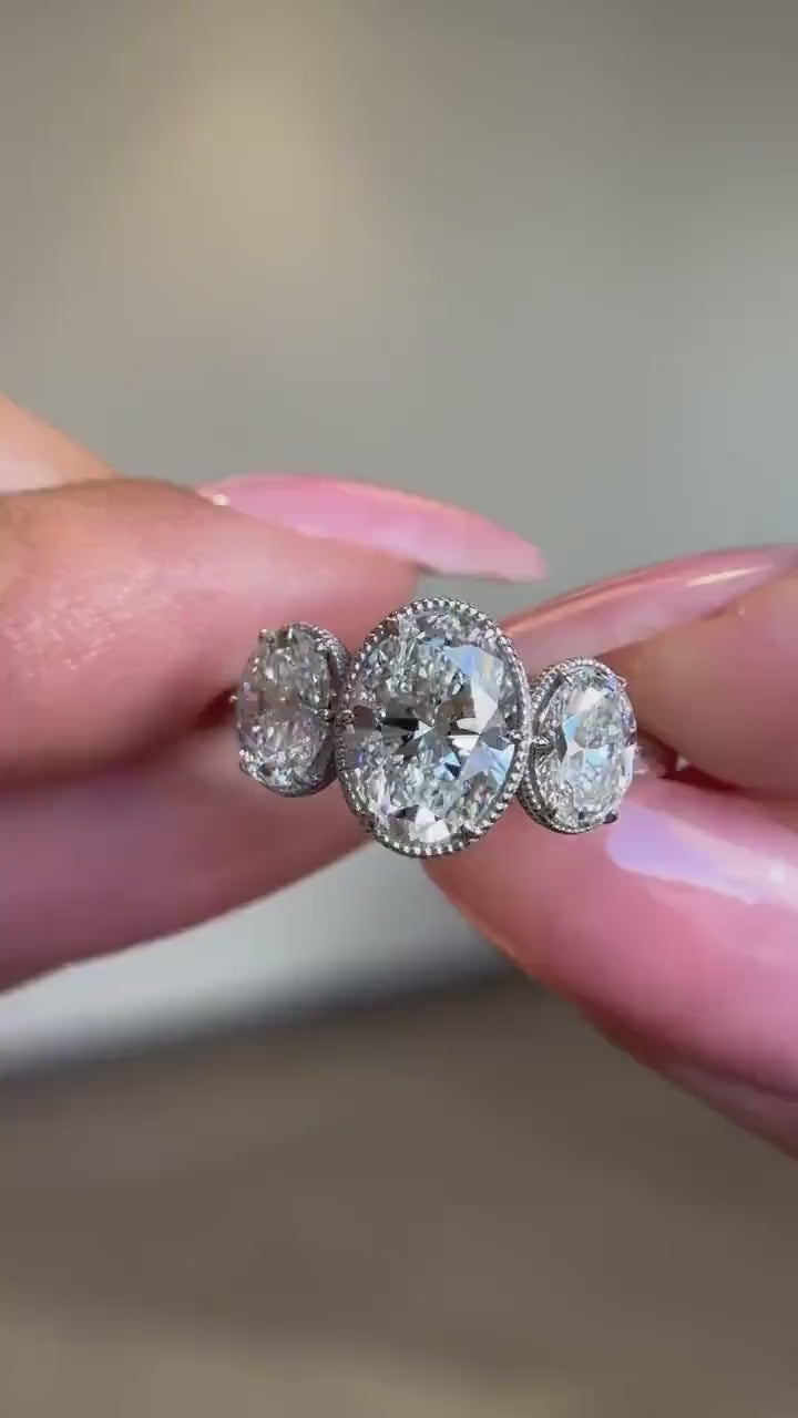 Three- Stone -Oval -Ring