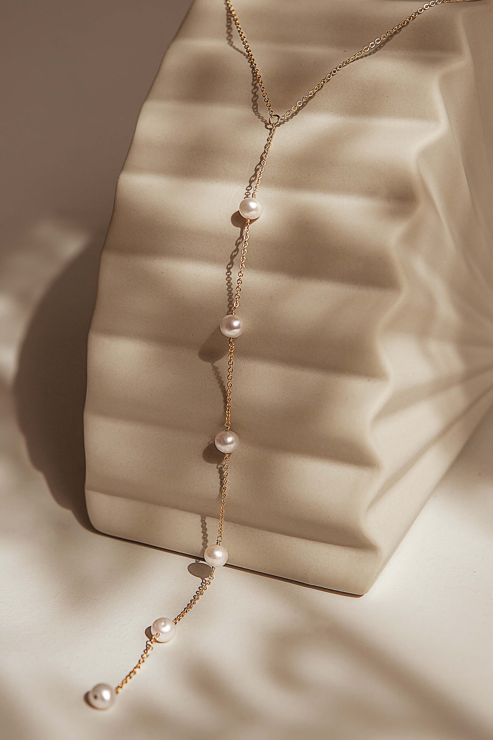 princess-pearl-lariat-necklace