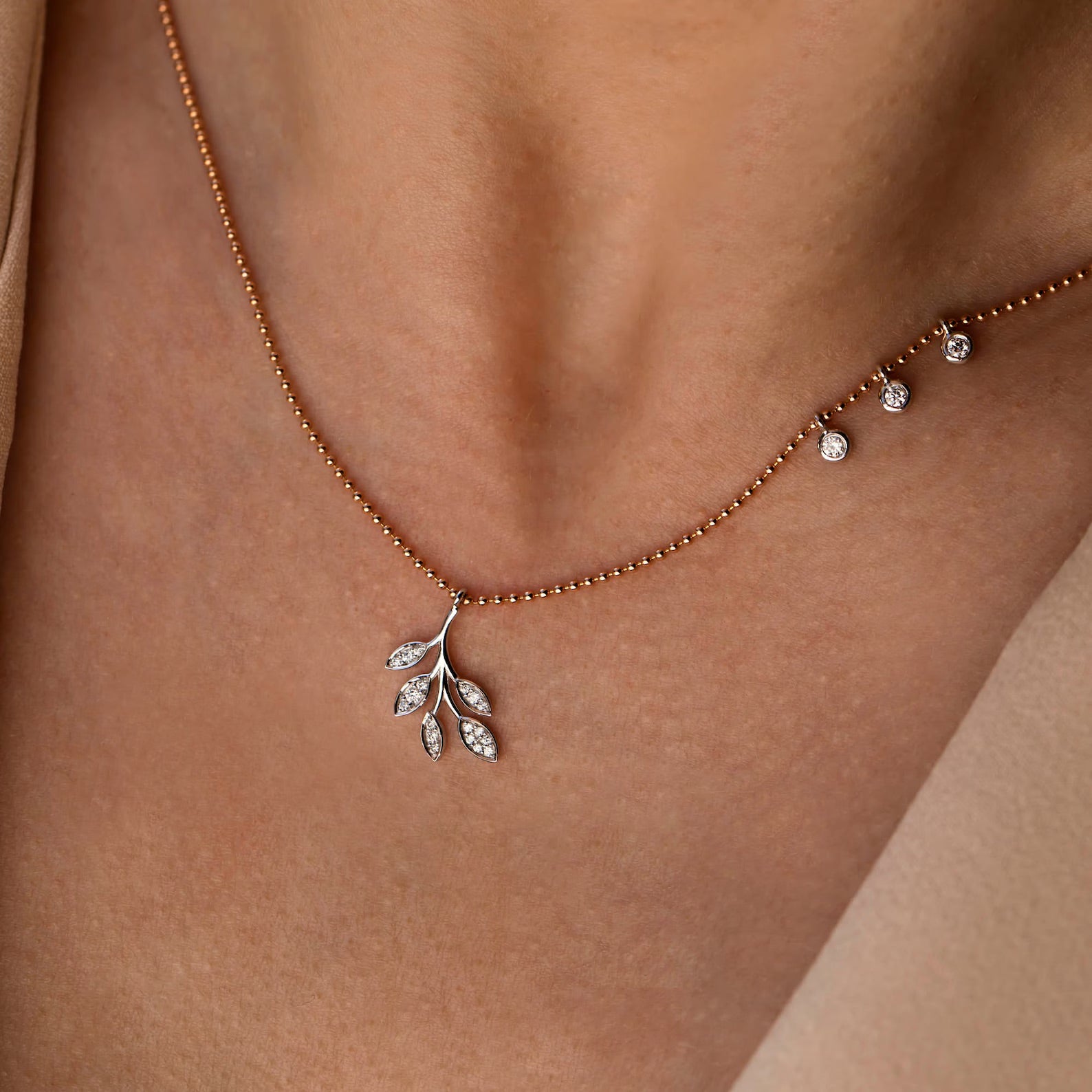 Take It Or Leaf It Zircon Necklace - ARTSY SILVER