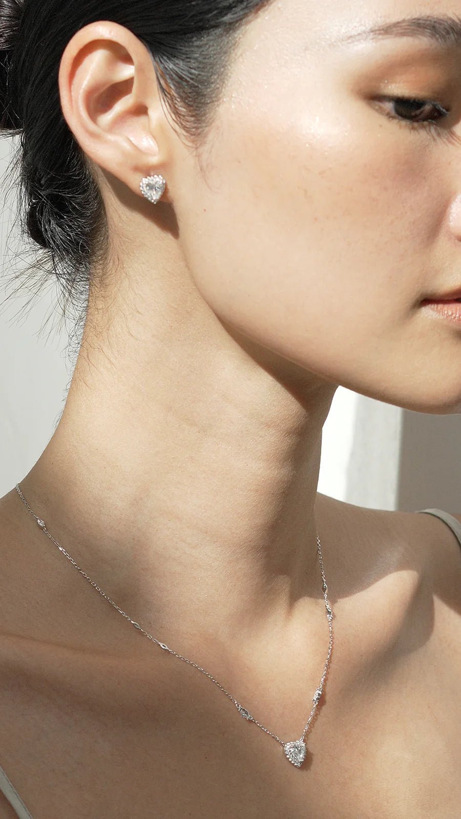 Sweetheart Zircon Silver Necklace - ARTSY SILVER