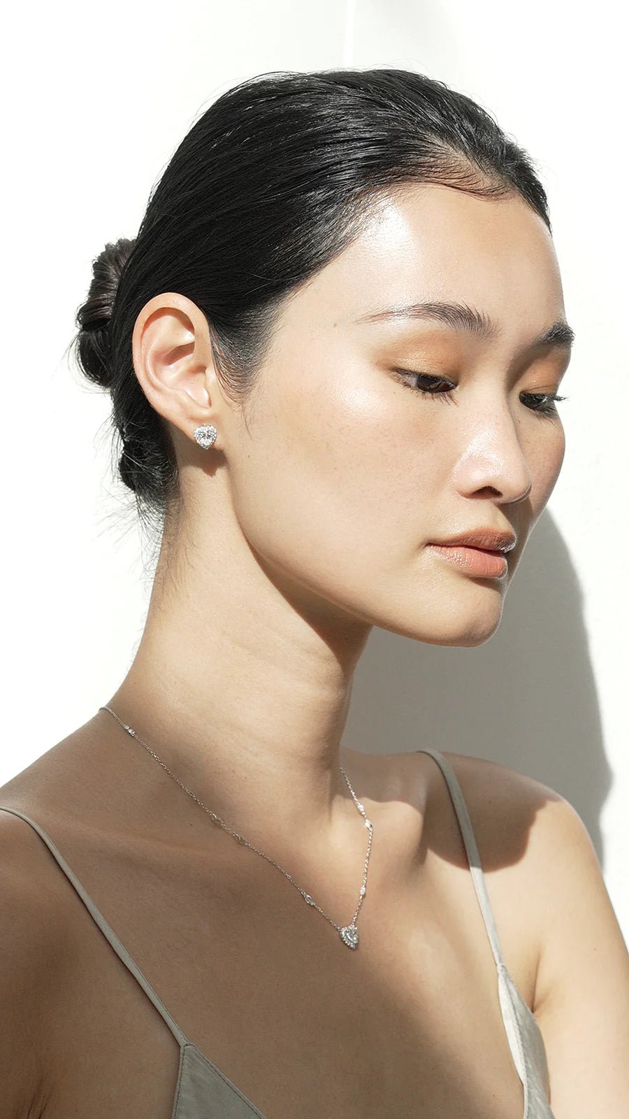 Sweetheart Zircon Silver Necklace - ARTSY SILVER