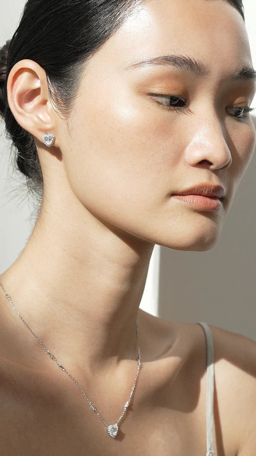 Sweetheart Zircon Silver Necklace - ARTSY SILVER