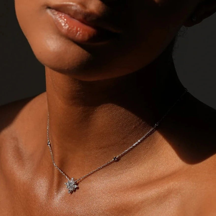 Silver Lilly Flower Necklace - ARTSY SILVER