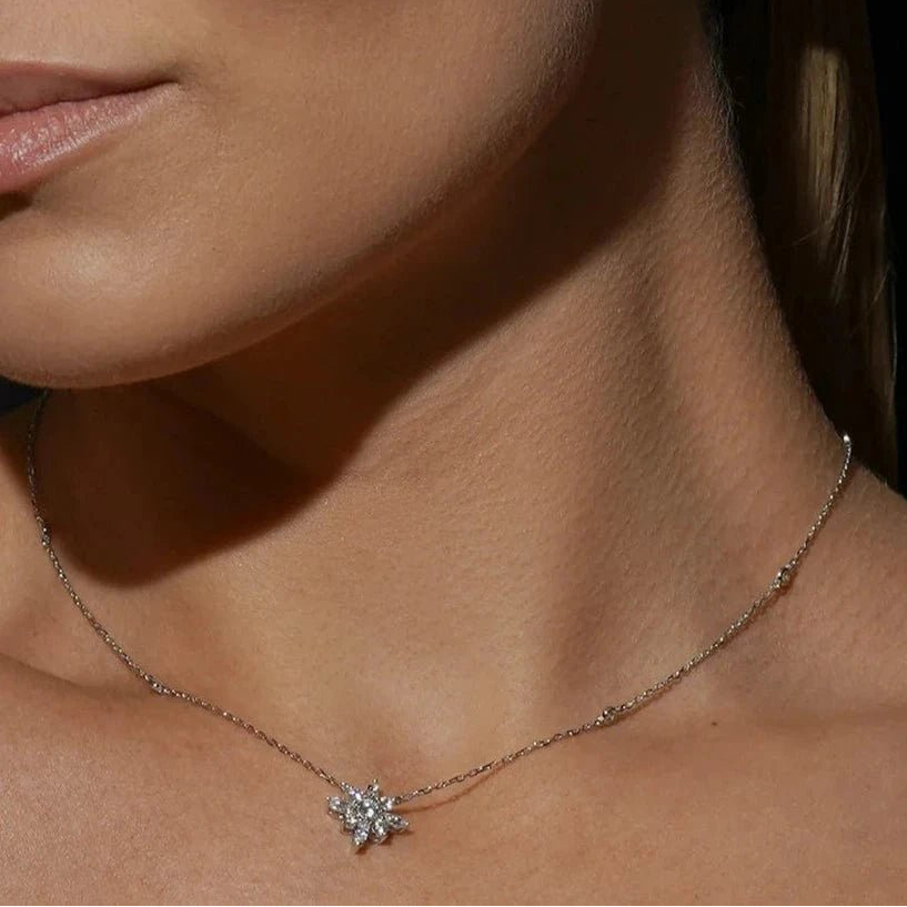 Silver Lilly Flower Necklace - ARTSY SILVER