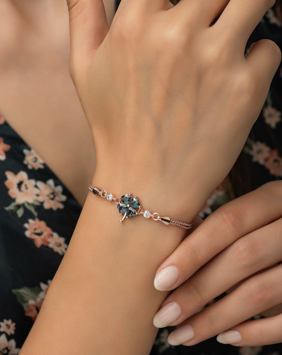 Luck Mystic Topaz Stone Flower Bracelet - ARTSY SILVER